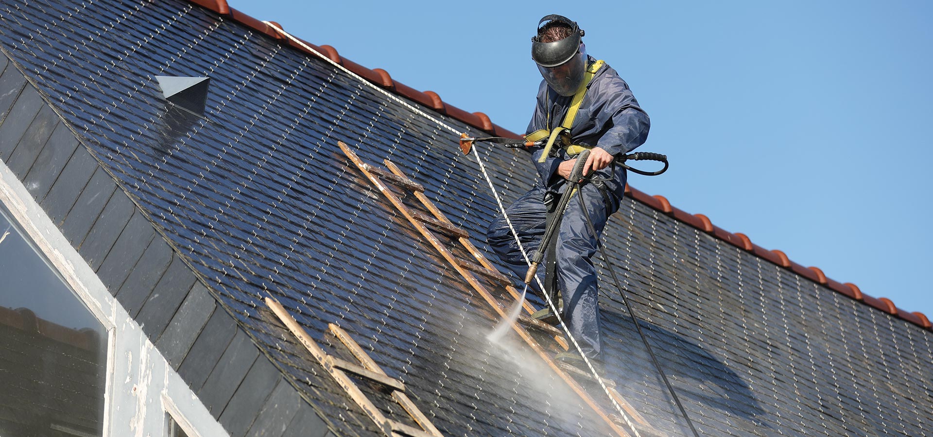Nettoyage et protection de façades et toiture à Mortagne au Perche
